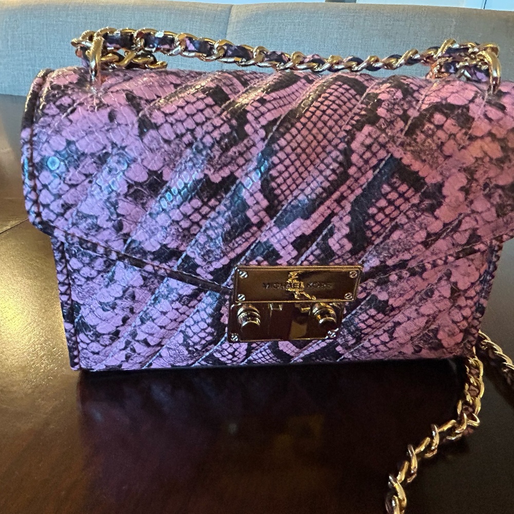 Micheal Kors Crossbody Bag